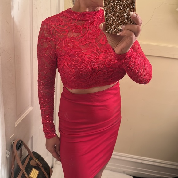 Lady in Red Dress Sexy- Mini Val